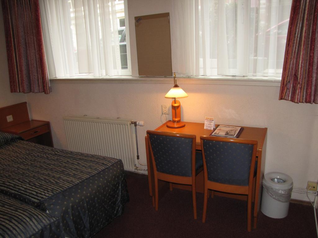 Hotel Hestia Amsterdam Oda fotoğraf